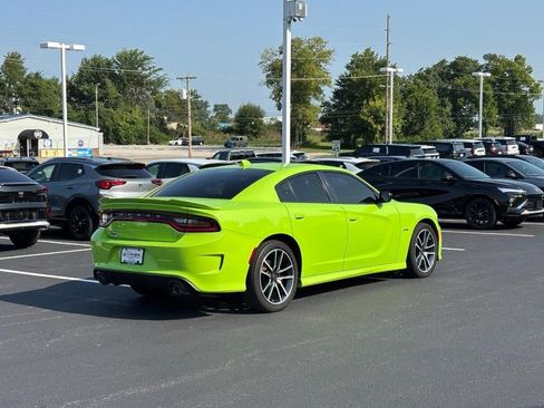 Used 2023 Dodge Charger R/T w/ Technology Group RWD image 3