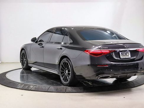 Used 2025 Mercedes-Benz S 580 4MATIC Sedan image 2