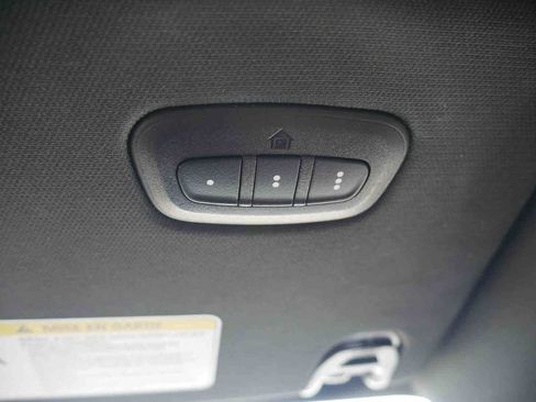 Certified 2025 RAM 1500 Laramie AWD/4WD image 37