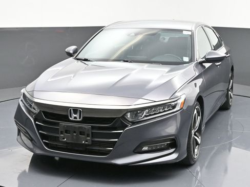 Used 2019 Honda Accord Sport image 3