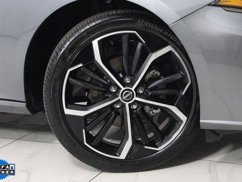 Used 2023 Nissan Altima 2.5 SR image 12