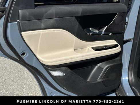New 2026 Lincoln Corsair Reserve w/ Rear Removable Package Tray image 12