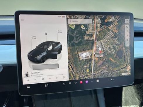 Used 2024 Tesla Model Y Performance image 26