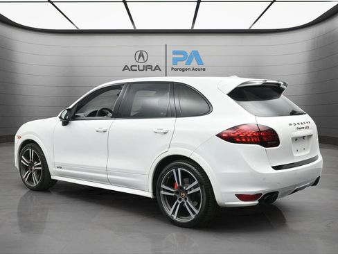 Used 2014 Porsche Cayenne GTS image 3