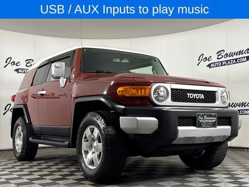 Used 2010 Toyota FJ Cruiser 4WD image 4