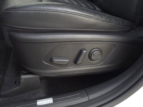 Used 2021 Kia Sorento SX image 11