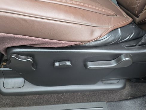 Used 2012 GMC Sierra 2500 SLE w/ SLE Preferred Package image 12