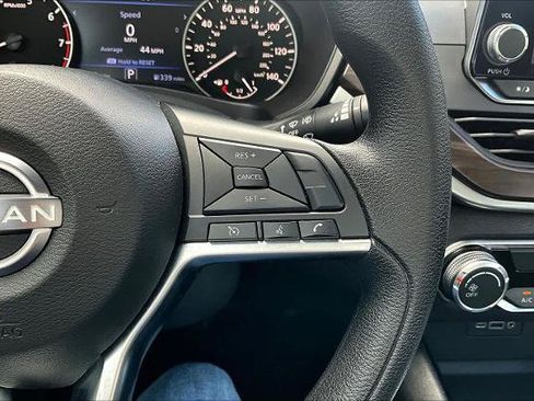 Certified 2024 Nissan Altima 2.5 SV FWD image 24