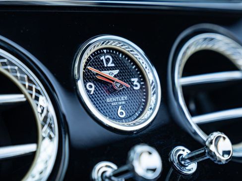 Used 2022 Bentley Continental GT image 37