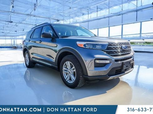 Used 2022 Ford Explorer XLT w/ Equipment Group 202A image 39