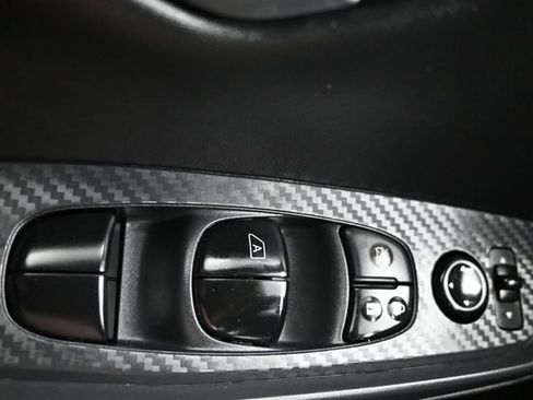 Used 2025 Nissan Sentra SV FWD image 24