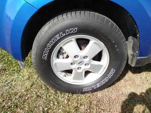 Used 2011 Ford Escape XLT image 31