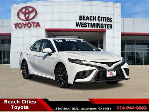 Certified 2023 Toyota Camry SE image 1