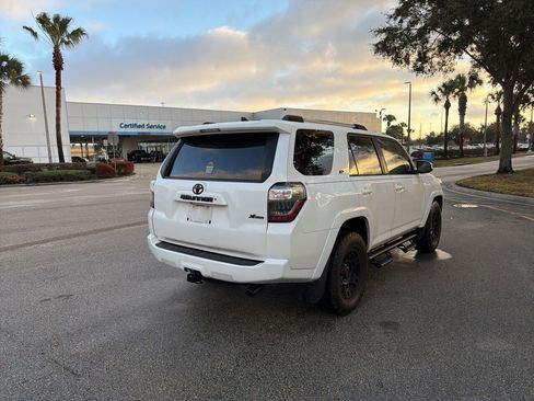 Used 2021 Toyota 4Runner SR5 image 5