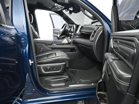 Used 2019 RAM 1500 Limited AWD/4WD image 16