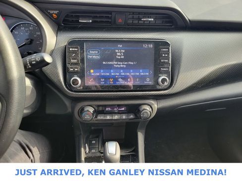 Certified 2021 Nissan Kicks SV image 10