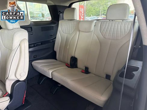 Used 2024 Hyundai Palisade Limited FWD image 12