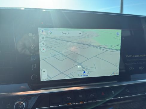 Used 2022 GMC Sierra 1500 Elevation image 14