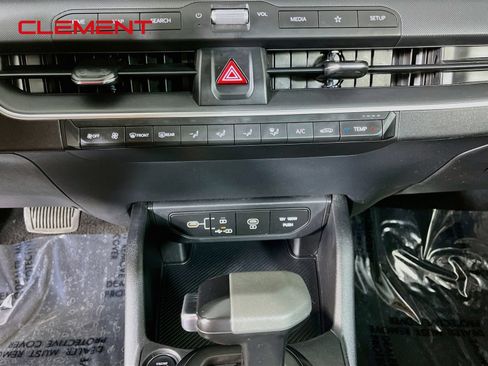 Used 2025 Kia K4 FWD image 20