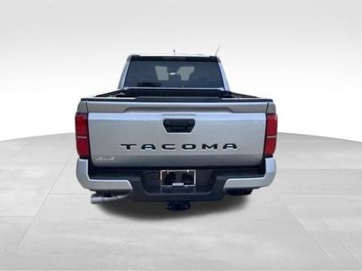 New 2025 Toyota Tacoma SR5