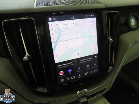 Used 2023 Volvo XC60 B5 Plus w/ Protection Package Premier AWD/4WD image 17