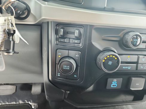 New 2026 Ford F250 XL w/ STX Appearance Package AWD/4WD image 24