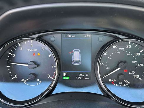 Used 2019 Nissan Rogue SL w/ Premium Package image 25