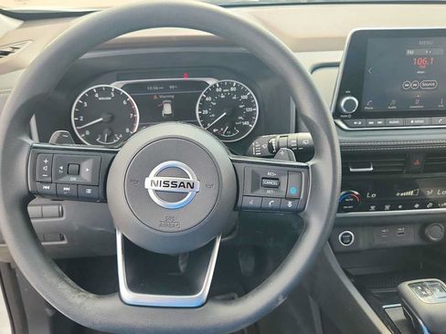 Used 2021 Nissan Rogue SV FWD image 13