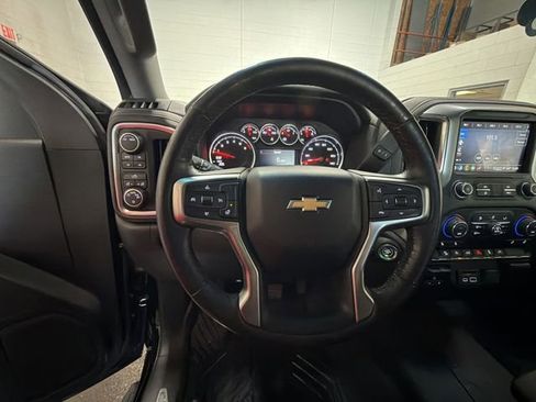 Used 2021 Chevrolet Silverado 1500 LT AWD/4WD image 14
