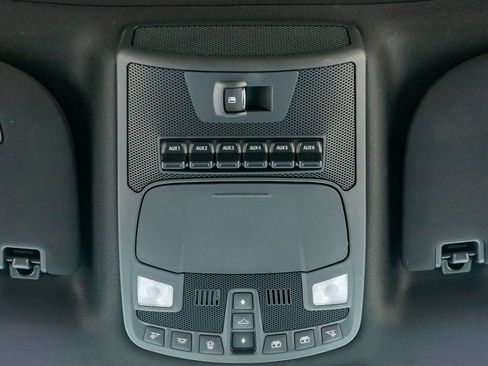 Used 2022 Ford F250 Lariat w/ Lariat Ultimate Package AWD/4WD image 29