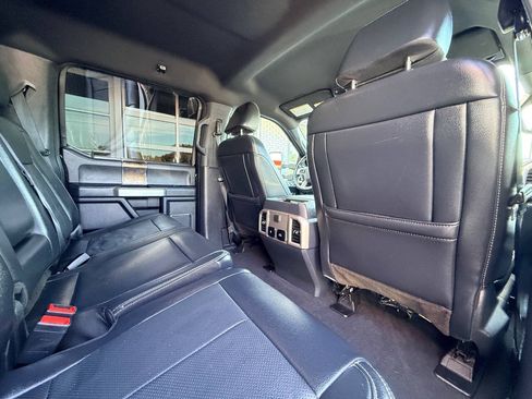 Used 2022 Ford F250 Lariat w/ Black Appearance Package AWD/4WD image 38