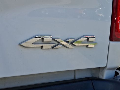 Used 2020 RAM 2500 Tradesman w/ Chrome Appearance Group AWD/4WD image 31