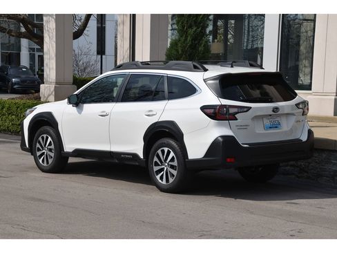 Used 2025 Subaru Outback Premium w/ Popular Package #1A image 6