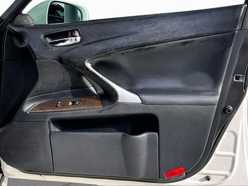 Used 2009 Lexus IS 250 RWD image 19