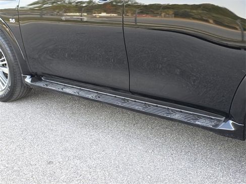 Used 2018 INFINITI QX80 Base image 42