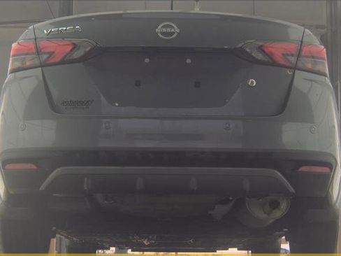 Used 2023 Nissan Versa S w/ Trunk Package image 7