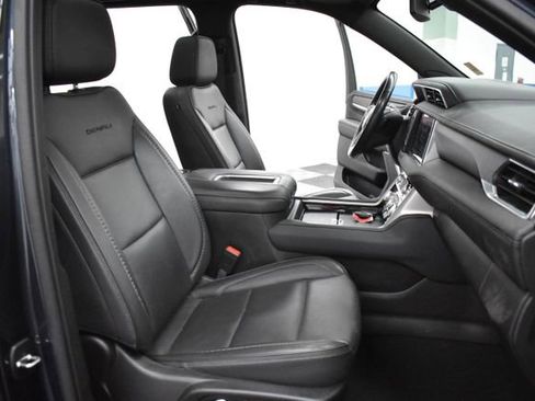 Used 2021 GMC Yukon XL Denali image 34