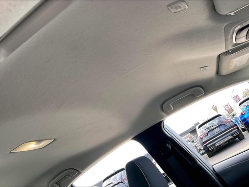 Used 2025 Toyota Corolla LE image 19