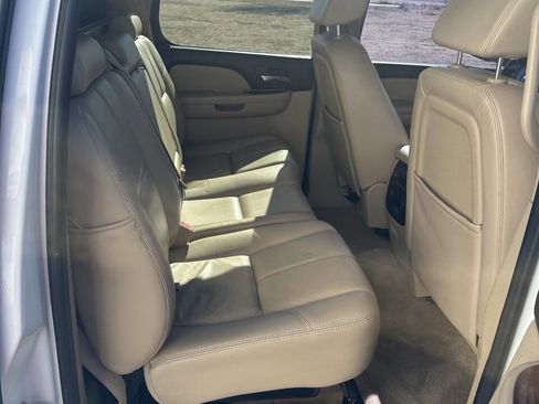 Used 2008 Chevrolet Avalanche LT w/ LT Preferred Equipment Group image 18