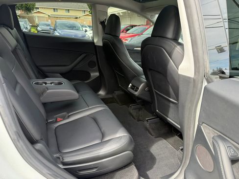 Used 2023 Tesla Model Y Long Range image 12