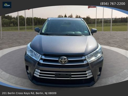 Used 2017 Toyota Highlander XLE FWD image 7