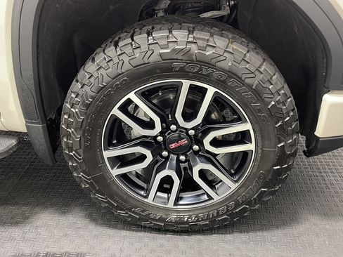 Used 2026 GMC Sierra 1500 AT4 w/ AT4 Premium Package AWD/4WD image 23