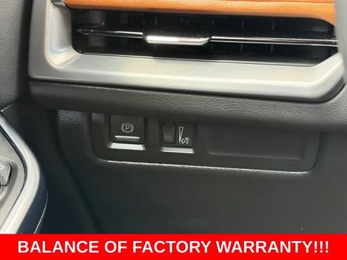 Used 2024 Cadillac XT4 Premium Luxury FWD image 18