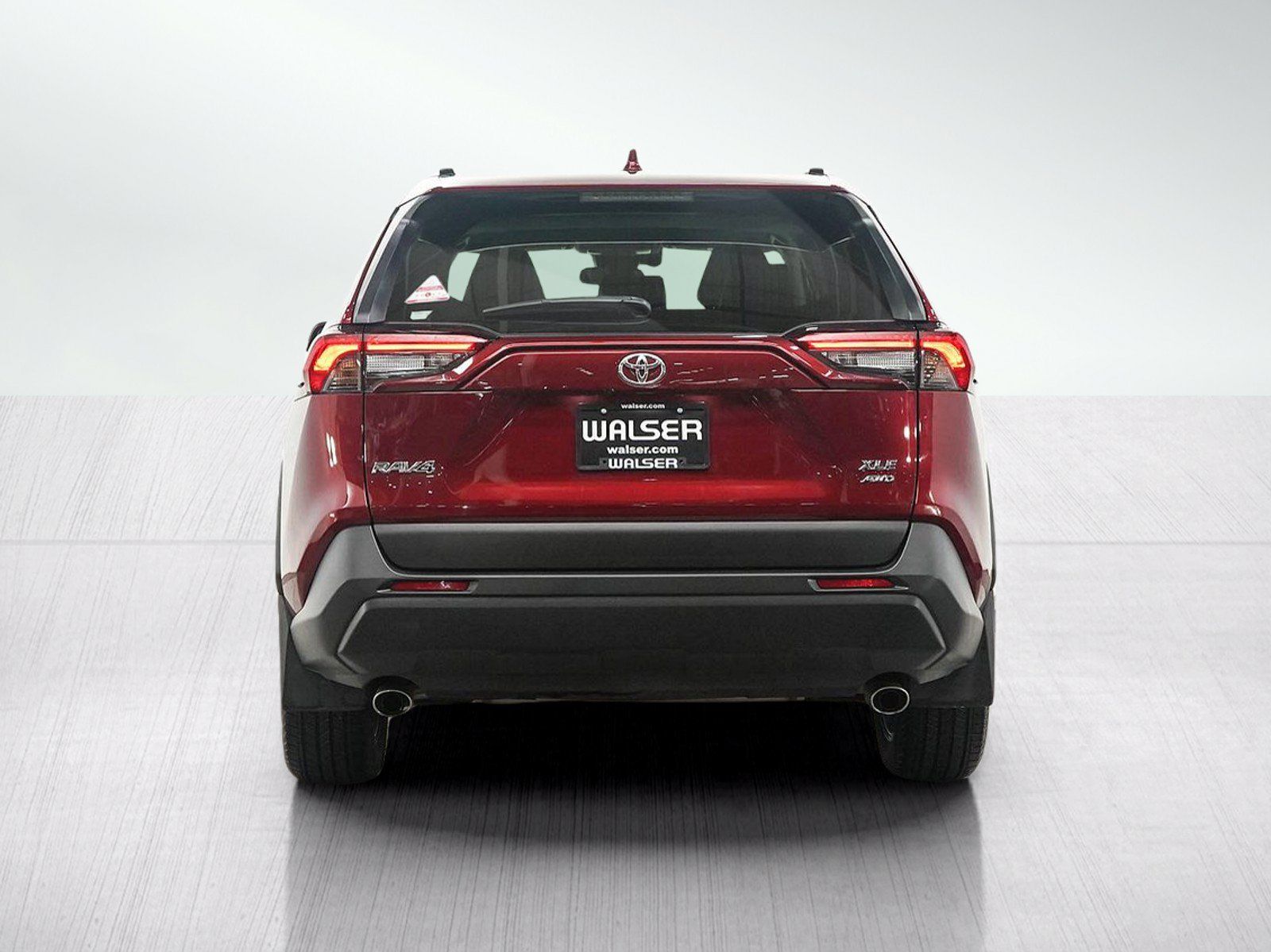 Used 2025 Toyota RAV4 XLE Premium w/ Weather Package AWD/4WD image 4