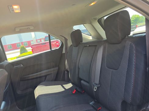 Used 2017 Chevrolet Equinox LS AWD/4WD image 11