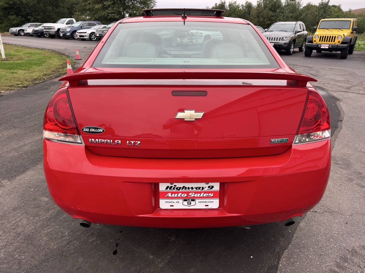 Used 2012 Chevrolet Impala LTZ FWD image 5