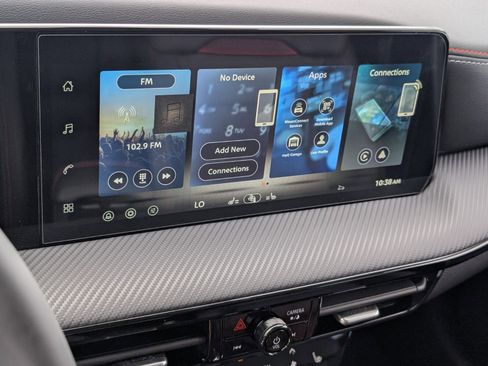 New 2026 Nissan Kicks SR w/ Cold Weather Package image 10