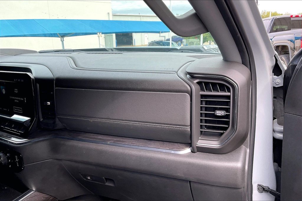 Used 2024 Chevrolet Silverado 2500 LTZ w/ LTZ Plus Package AWD/4WD image 16