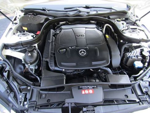 Used 2014 Mercedes-Benz E 350 4MATIC Sedan image 16