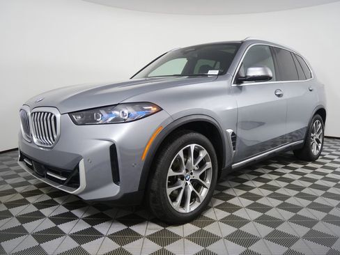 Certified 2026 BMW X5 xDrive40i AWD/4WD image 7